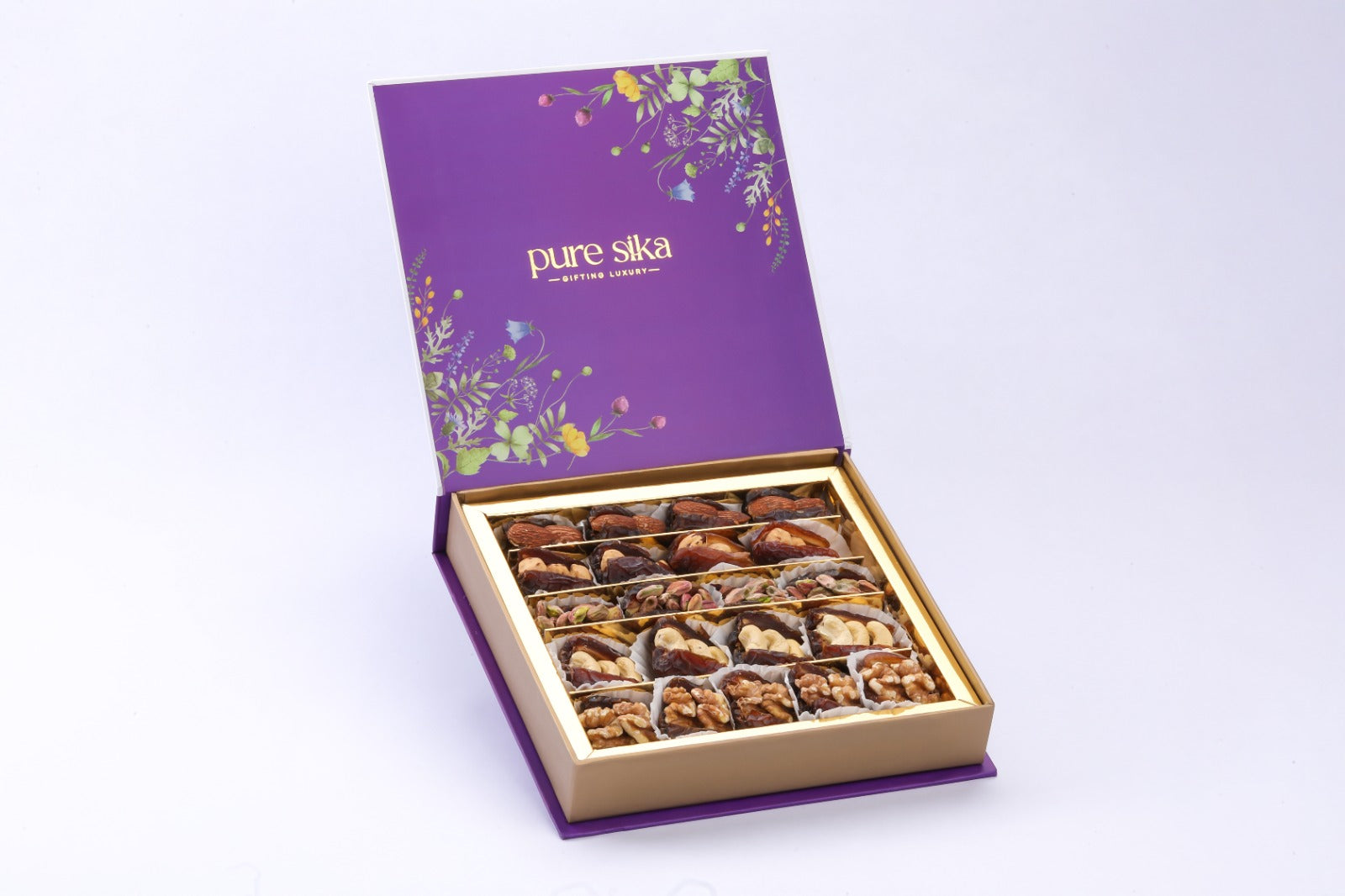 Dadels gevuld met noten